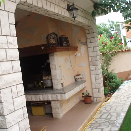 House Milan Ap2 *